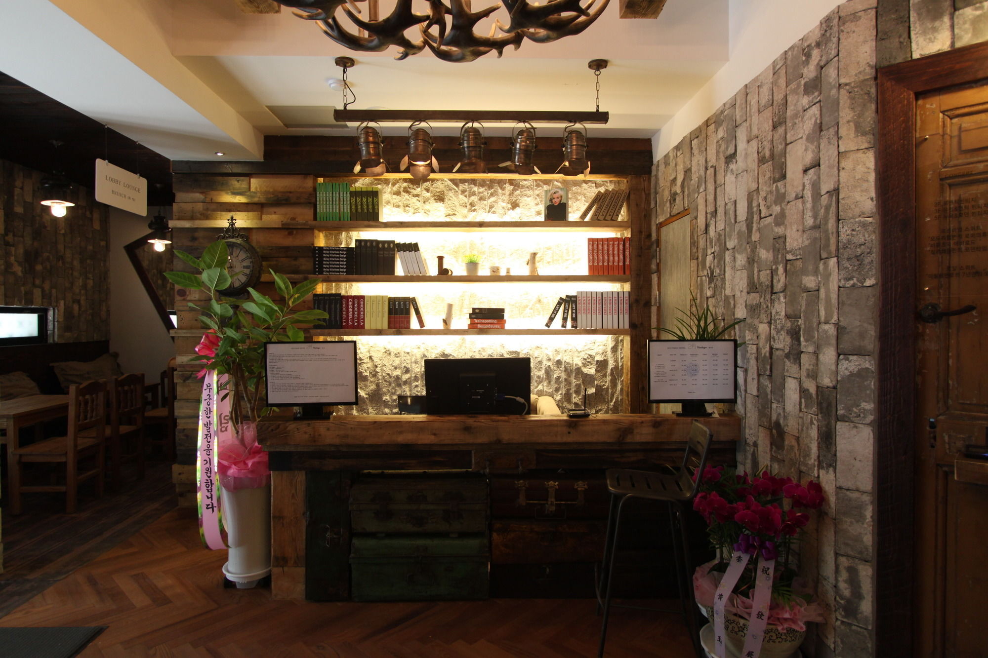 February Hotel Hwanggeum Daegu Extérieur photo